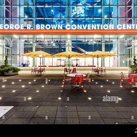Downtown Hou 1Br Rental Car Available!! Pool Wifi Хьюстон Экстерьер фото