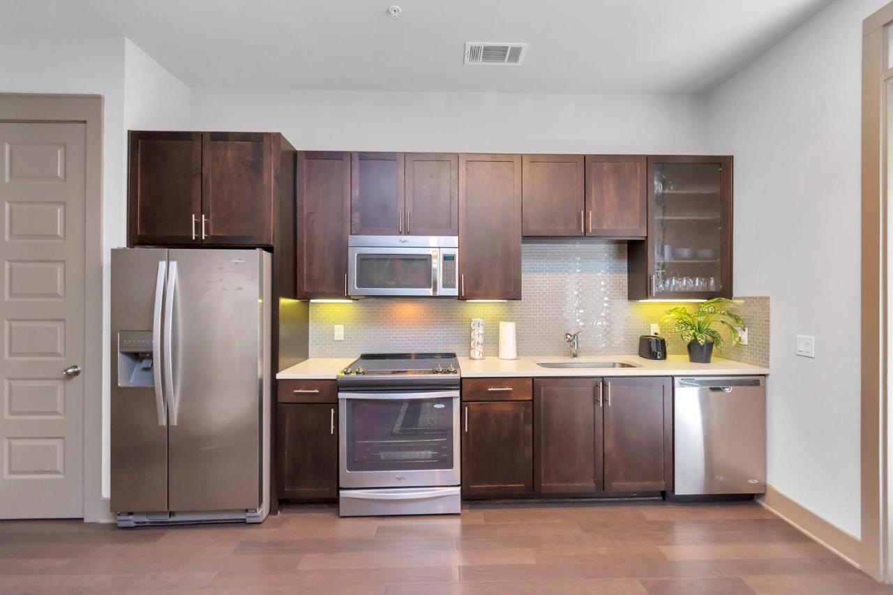 Downtown Hou 1Br Rental Car Available!! Pool Wifi Хьюстон Экстерьер фото