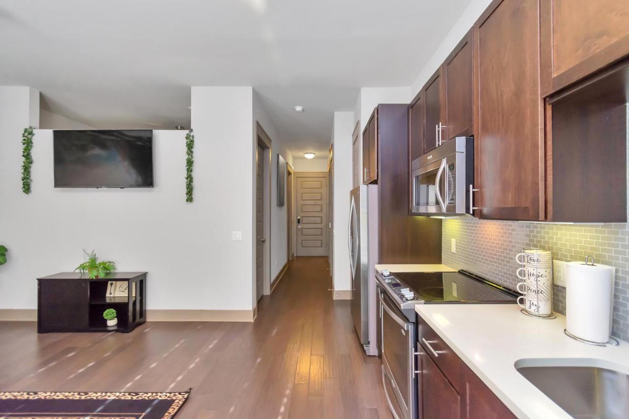 Downtown Hou 1Br Rental Car Available!! Pool Wifi Хьюстон Экстерьер фото