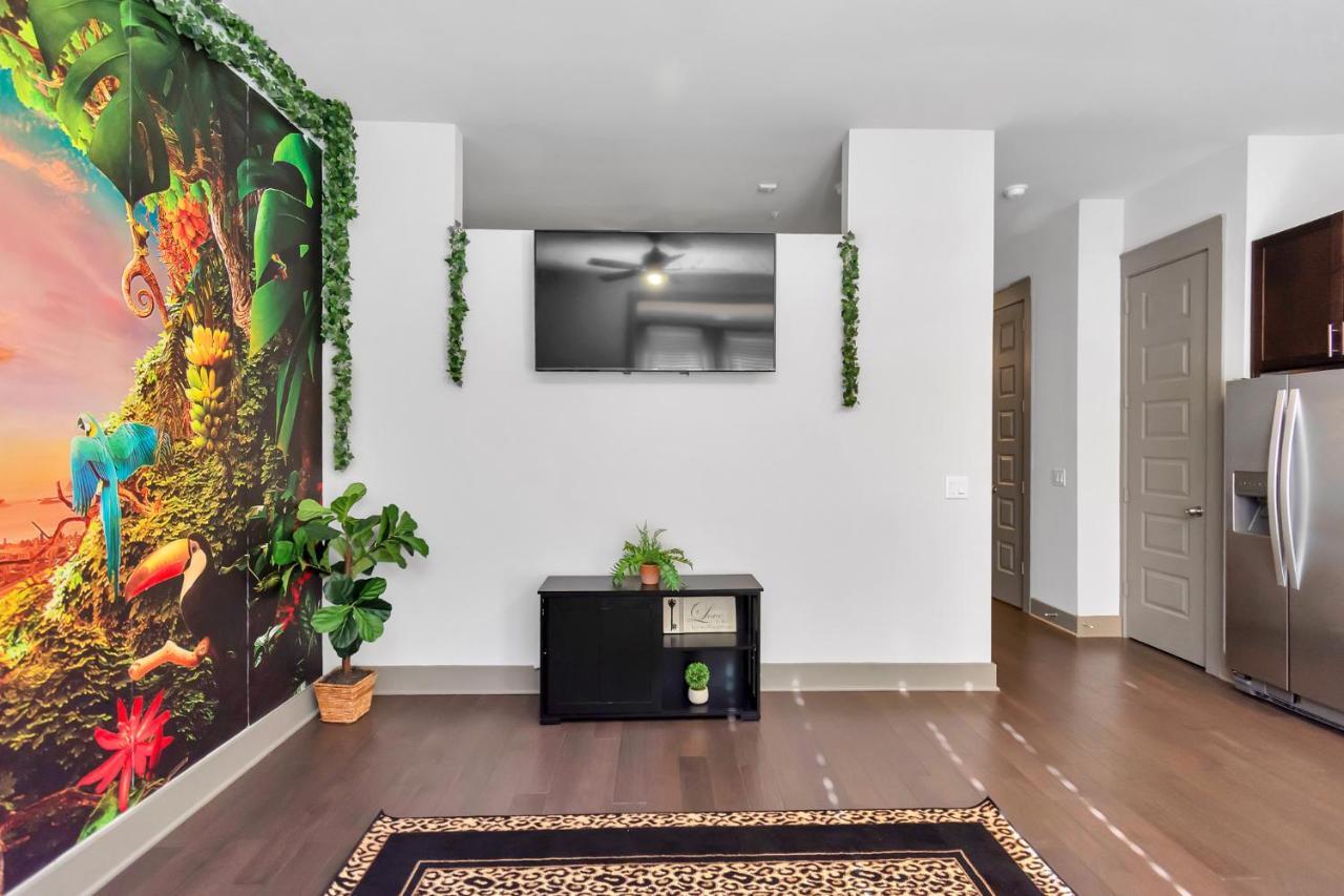 Downtown Hou 1Br Rental Car Available!! Pool Wifi Хьюстон Экстерьер фото